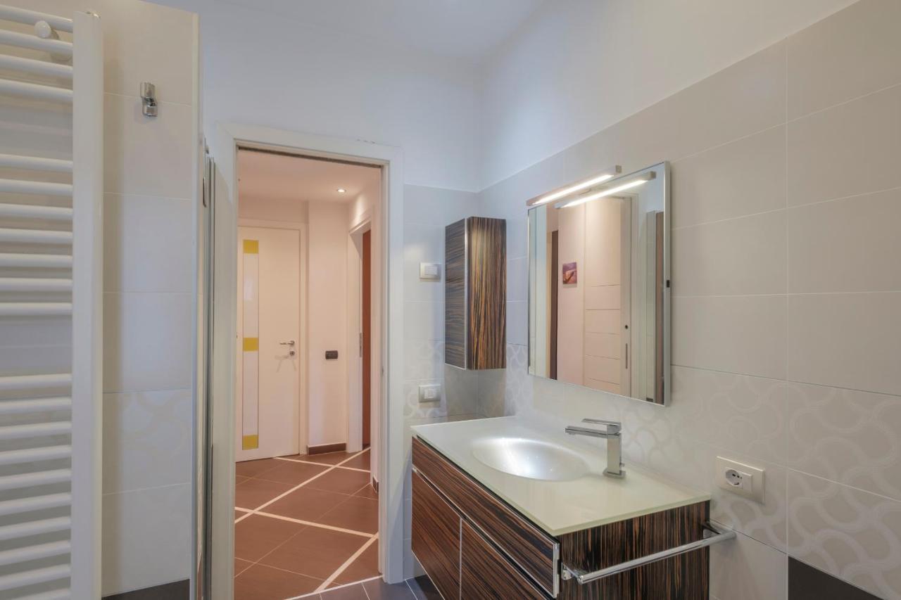 Aura Home Sirmione - 2 Bedrooms Apartment Dış mekan fotoğraf